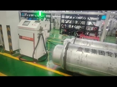 Janice0227-3 es una mujer.